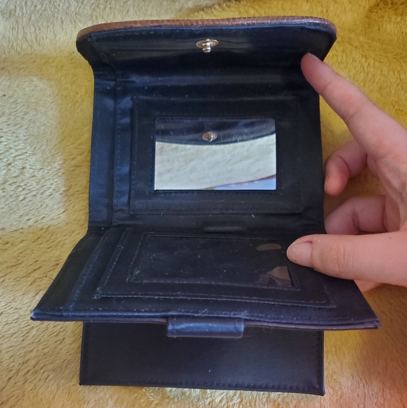 Wallet - Picture 2 of 4